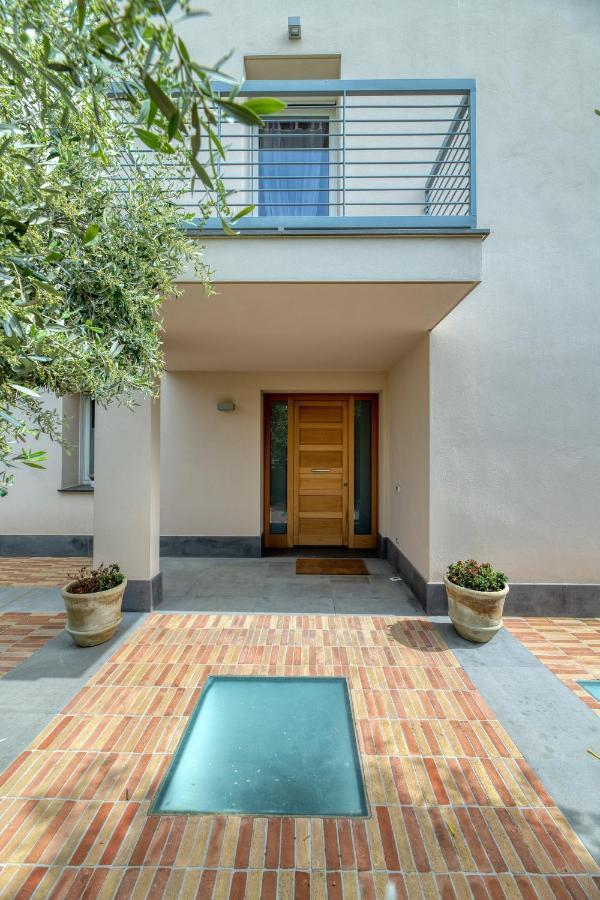 La Casa Degli Ulivi Appartamento In Villa Con Patio Quartu SantʼElena Dış mekan fotoğraf